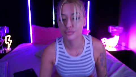Snapshot of gracehotdavies chatting on January 28, 8:58 pm Grace online show from January 28, 8:58 pm