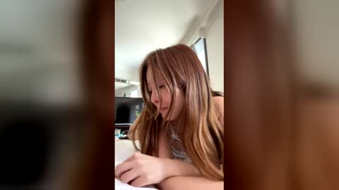 gracemeow online show from April 20, 3:20 am