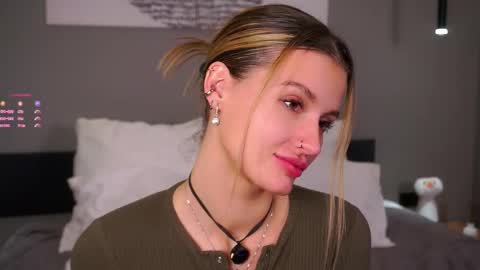 Kelly online show from November 27, 1:25 pm