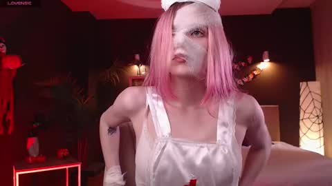 gretchen_mol online show from November 1, 7:34 am