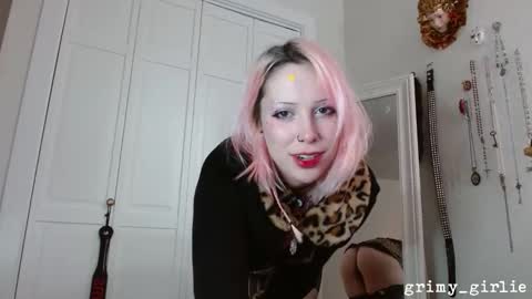 grimygirlie online show from February 17, 11:04 pm