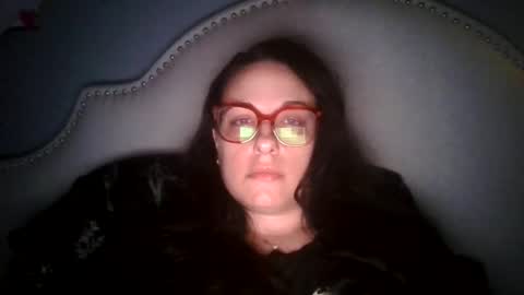 growinggirl420 online show from June 15, 6:35 am