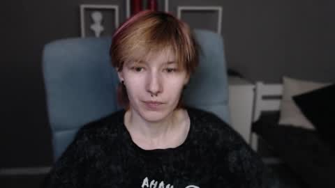 guitarandangell online show from April 19, 5:57 pm