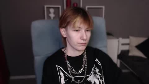 guitarandangell online show from February 28, 8:03 am