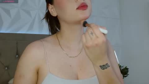 Gwen Drew online show from March 1, 3:45 pm