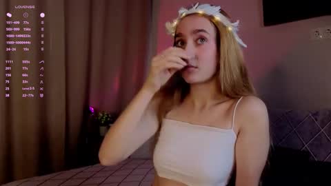 Julia online show from September 17, 1:03 am