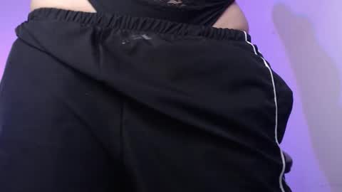 gwenhazel online show from November 21, 11:34 am