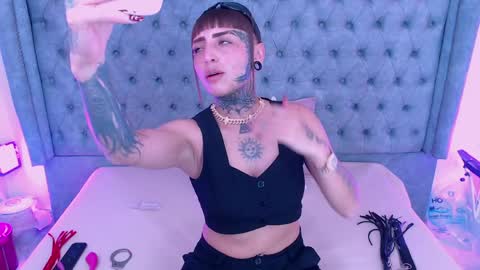 Gyal Smith online show from April 3, 3:37 am