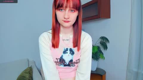 Chloe online show from November 9, 6:59 pm