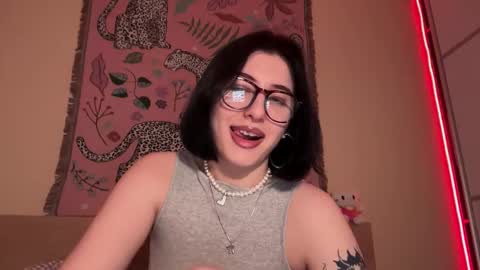 Helga online show from February 2, 5:01 pm