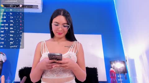 Kendal online show from December 27, 1:22 am