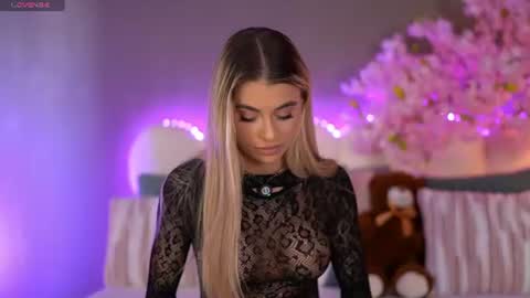 Hailey online show from July 6, 8:19 am