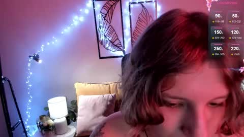 Snapshot of haileyfoxy chatting on October 22, 8:52 am Hailey online show from October 22, 8:52 am