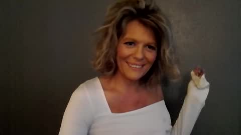 Hailey online show from February 28, 7:02 pm