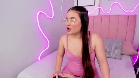 Haily  online show from April 18, 7:58 pm