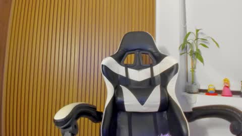 Anahis online show from November 17, 12:44 am