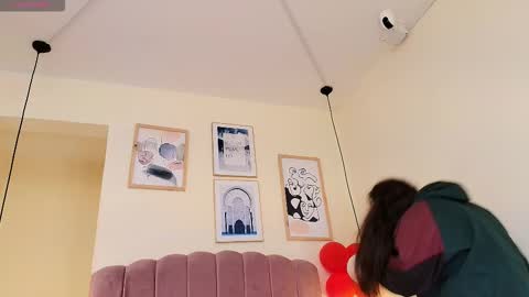 hanabie_ online show from February 24, 3:16 am