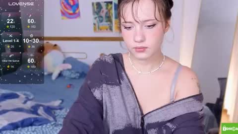 hanahwoods online show from October 21, 1:31 am