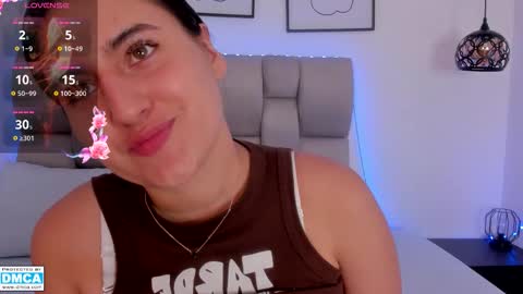 hanna__evans_ online show from February 19, 12:37 pm