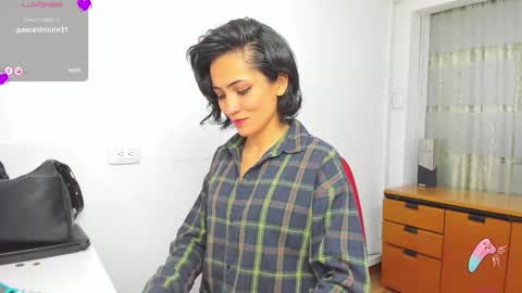 Sara online show from September 28, 3:06 pm