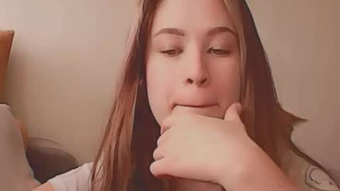 Anna online show from January 7, 5:42 pm