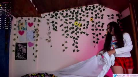 Hanna online show from April 30, 2:39 am