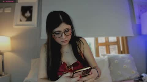 Snapshot of hannaasweet chatting on March 1, 7:37 pm Hannaa online show from March 1, 7:37 pm