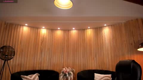  Hanna Connor  online show from February 15, 11:48 pm