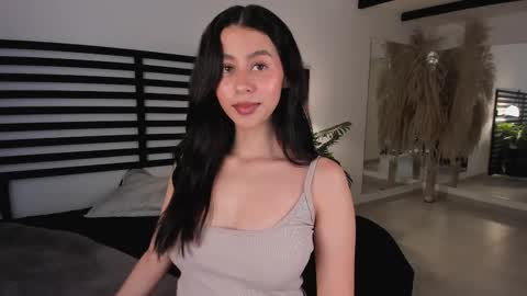 Hannah online show from January 25, 8:10 pm