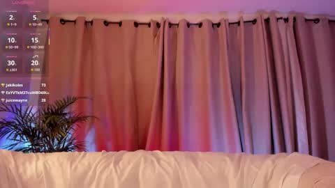 Snapshot of hannah_jonhson_1 chatting on September 11, 5:30 am Hannah online show from September 11, 5:30 am