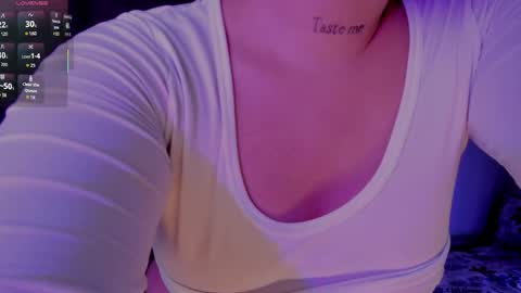 Snapshot of hannah_jonhson_1 chatting on September 30, 6:57 pm Hannah online show from September 30, 6:57 pm