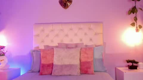 Snapshot of hannah_jonhson_1 chatting on February 23, 3:50 am Hannah online show from February 23, 3:50 am