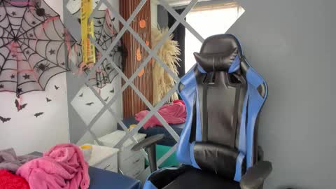 hannah online show from November 4, 7:19 pm