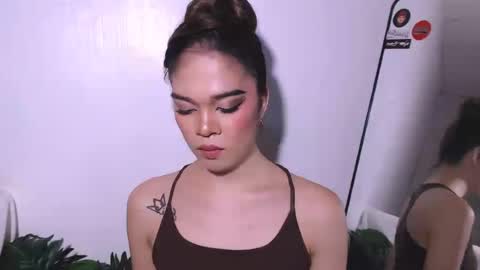 HANNAH online show from June 25, 6:31 pm