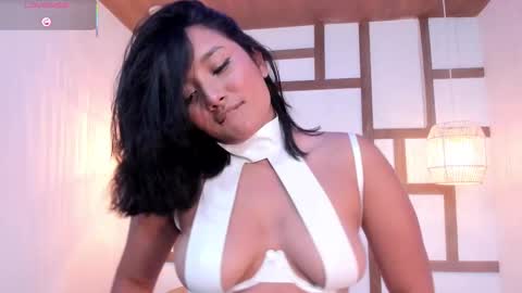 hannahmonttgomery  Help me reach 100 Hands up online show from September 17, 5:55 pm