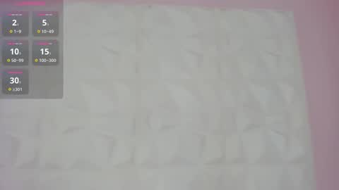 hannahtoons_ online show from December 1, 3:32 am