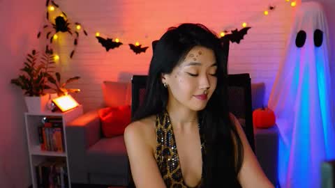 hannarosie online show from October 30, 7:59 pm