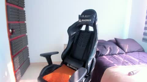 Hanna  online show from March 24, 8:58 pm