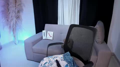    online show from September 19, 3:05 am