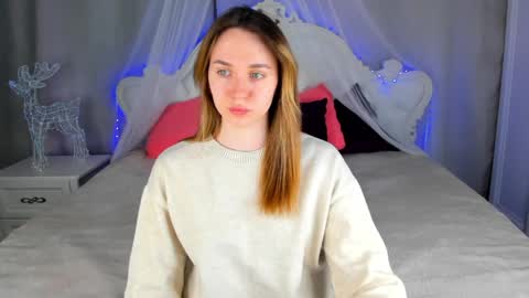 Hannavanilla online show from March 16, 8:18 am