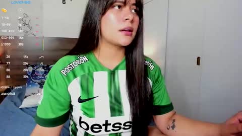 taylor live   online show from March 18, 12:26 am