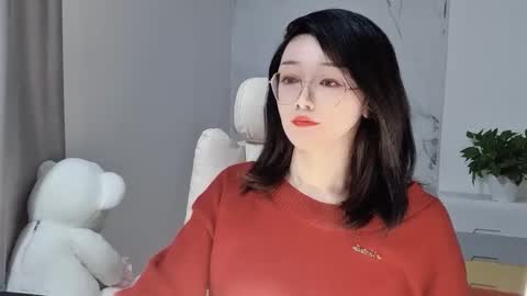 Daisy online show from March 7, 2:56 pm