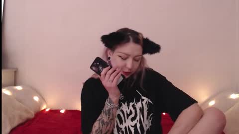 Emily online show from February 15, 8:19 pm