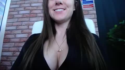 harleyrebz online show from December 3, 8:06 am