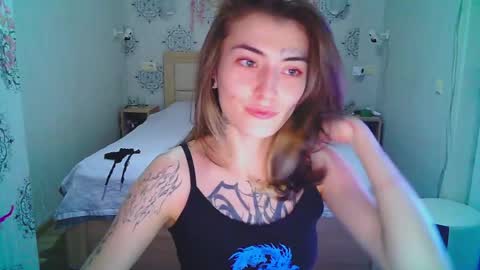 Harris Lola online show from May 18, 4:35 pm