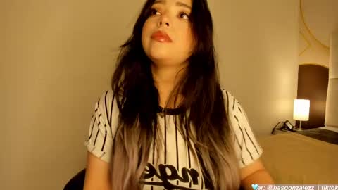 has_gonzalezz online show from April 20, 4:26 am