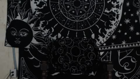 Hayle Woods online show from December 12, 2:48 am