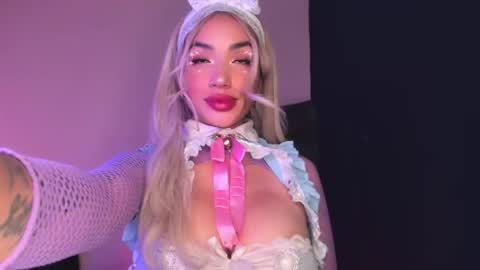 Marie online show from November 15, 5:41 am