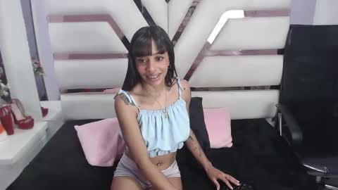 Snapshot of hazel_18_ chatting on October 9, 8:02 pm hazel_18_ online show from October 9, 8:02 pm