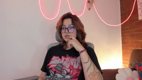 Snapshot of hazelbrownn23 chatting on October 11, 11:29 pm Hazel Brown online show from October 11, 11:29 pm